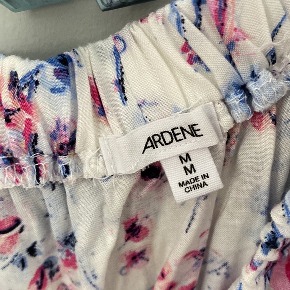 NWT Ardene Floral Romper (size medium) - Picture 7 of 8